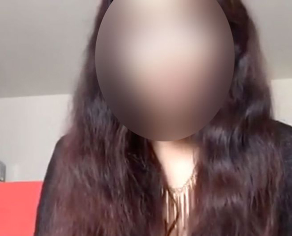 فيديو مؤلم ... شابة تنتحر على الهواء مباشرة